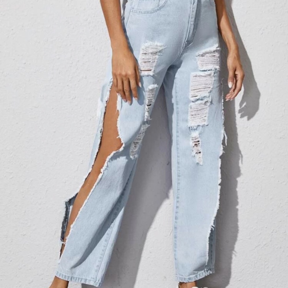 Light Wash Ripped Jeans - Picture 3 of 4